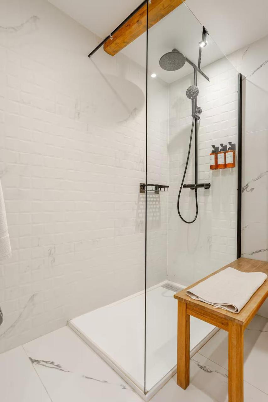 Guesthouse Les Maurins Saint-Sulpice-de-Faleyrens Eksteriør bilde
