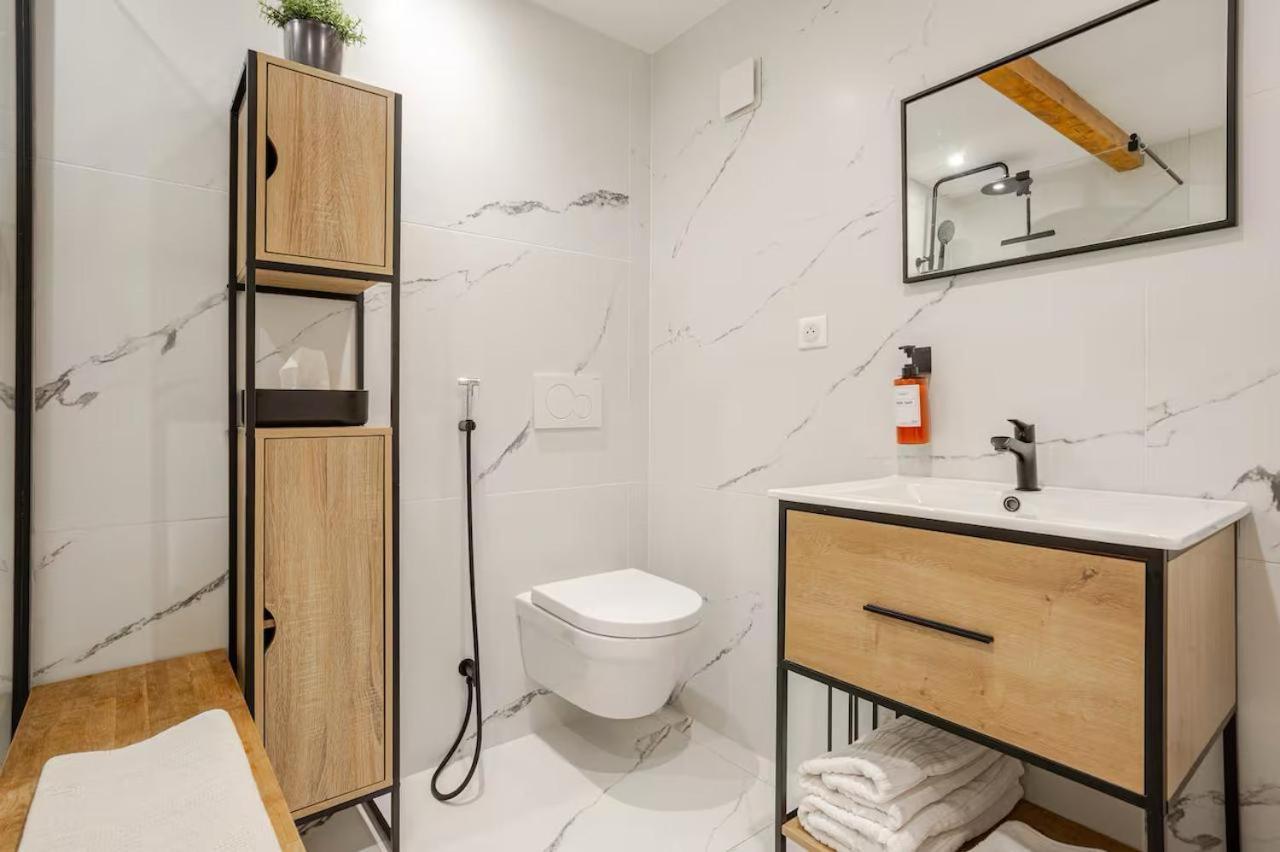 Guesthouse Les Maurins Saint-Sulpice-de-Faleyrens Eksteriør bilde